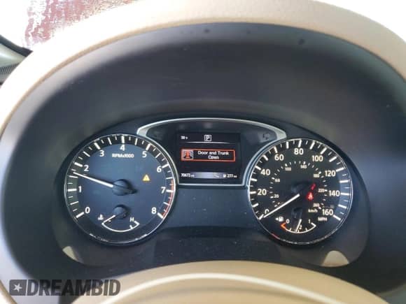 2016 Nissan Altima SR with VIN 1N4AL3AP8GC197670, listed as a Copart auction lot 82434905 with 70,672 mi miles and Salvage title. Bid and sale history available at DreamBid. Image 9.