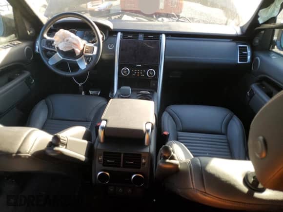 2023 Land Rover Discovery z VIN SALRT2EX3P2472314, wystawiony jako Copart lot #76121024 z przebiegiem 14 526 mil mil oraz Czysty tytuł • Clean title. Historia ofert i sprzedaży dostępna na DreamBid. Obrazek 8.