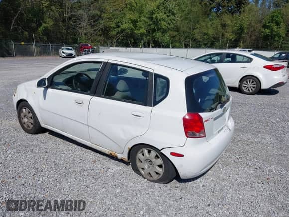 2005 Chevrolet Aveo LS с VIN KL1TD62645B300987, выставлен на аукционе IAAI как лот 43314786 с пробегом 152 764 миль миль и . История ставок и продаж доступна на DreamBid. Изображение 3.