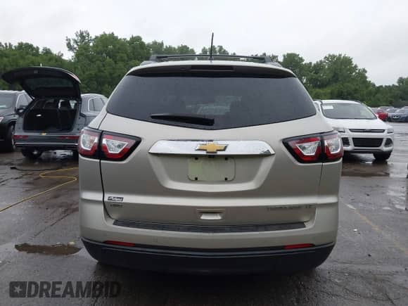 2015 Chevrolet Traverse LT with VIN 1GNKVHKD0FJ262751, listed as a IAAI auction lot 42400430 with 158,815 mi miles and . Bid and sale history available at DreamBid. Image 17.