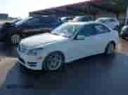 2012 Mercedes-Benz C 300 Sport с VIN WDDGF8BB0CA732420, выставлен на аукционе IAAI как лот 43321963 с пробегом 100 671 миль миль и . История ставок и продаж доступна на DreamBid. Изображение 2.