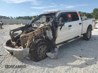 2017 Ford F-250 Lariat z VIN 1FT7W2B62HED43854, wystawiony jako Copart lot #69905875 z przebiegiem Nie podano mil oraz Szkoda całkowita • Salvage title. Historia ofert i sprzedaży dostępna na DreamBid. Obrazek 1.