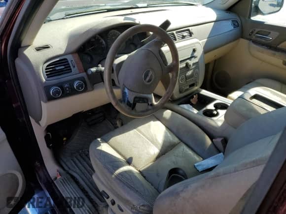 2008 GMC Sierra 1500 Work Truck с VIN 2GTEK13M581250208, выставлен на аукционе Copart как лот 87257555 с пробегом Не указан миль и Чистый • Clean title. История ставок и продаж доступна на DreamBid. Изображение 8.