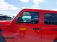 2025 Jeep Wrangler Rubicon z VIN 1C4PJXFN4SW573748, wystawiony jako IAAI lot #42660183 z przebiegiem 763 mil mil oraz . Historia ofert i sprzedaży dostępna na DreamBid. Obrazek 14.