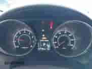 2023 Mitsubishi Outlander ES z VIN JA4ARUAU9PU013541, wystawiony jako IAAI lot #42392348 z przebiegiem 27 760 mil mil oraz . Historia ofert i sprzedaży dostępna na DreamBid. Obrazek 7.