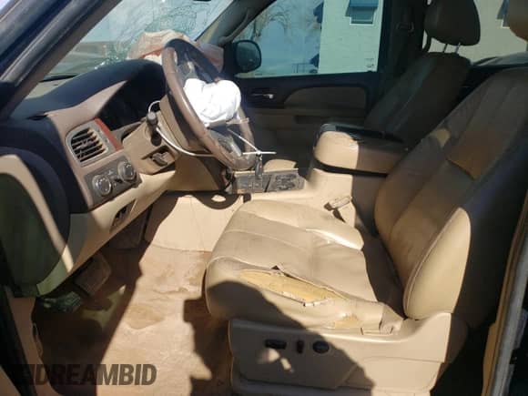 2011 Chevrolet Silverado 2500HD LTZ с VIN 1GC1KYC80BF148759, выставлен на аукционе Copart как лот 49766475 с пробегом Не указан миль и Списание • Salvage title. История ставок и продаж доступна на DreamBid. Изображение 7.