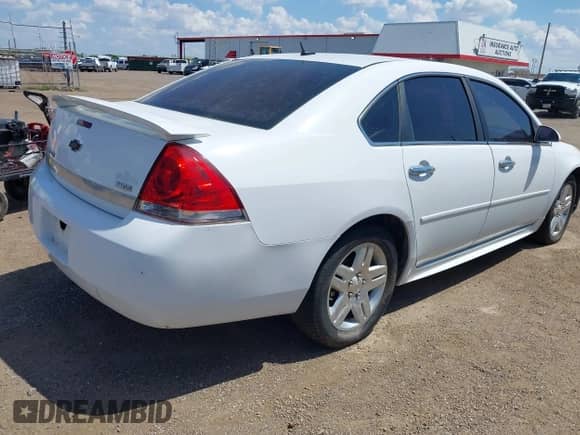 2011 Chevrolet Impala LT Fleet z VIN 2G1WG5EK3B1302623, wystawiony jako IAAI lot #43121678 z przebiegiem 140 147 mil mil oraz . Historia ofert i sprzedaży dostępna na DreamBid. Obrazek 4.