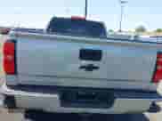 2017 Chevrolet Silverado 1500 Custom с VIN 1GCRCPEC5HZ186930, выставлен на аукционе IAAI как лот 42474787 с пробегом 103 527 миль миль и . История ставок и продаж доступна на DreamBid. Изображение 16.