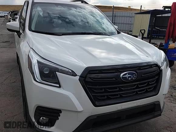 2023 Subaru Forester Premium z VIN JF2SKADCXPH404322, wystawiony jako Copart lot #71326745 z przebiegiem 22 627 mil mil oraz Szkoda całkowita • Salvage title. Historia ofert i sprzedaży dostępna na DreamBid. Obrazek 14.