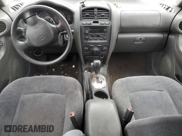 2004 Hyundai Santa Fe GLS с VIN KM8SC13E74U842843, выставлен на аукционе Copart как лот 84851334 с пробегом Не указан миль и Списание • Salvage title. История ставок и продаж доступна на DreamBid. Изображение 8.