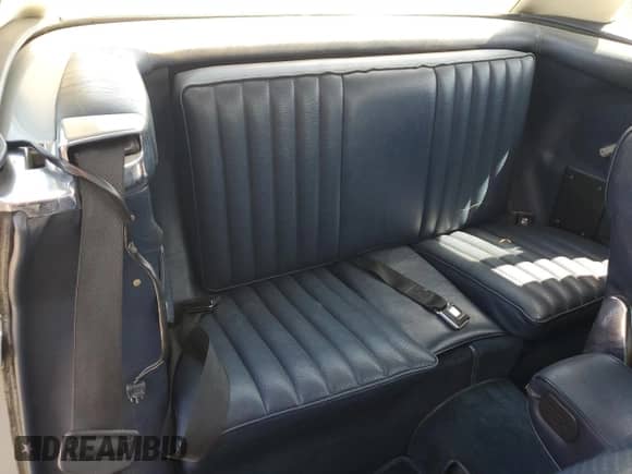 1985 Mercedes-Benz SL с VIN WDBBA45C5FA016213, выставлен на аукционе Copart как лот 71033114 с пробегом 219 276 миль миль и Чистый • Clean title. История ставок и продаж доступна на DreamBid. Изображение 10.