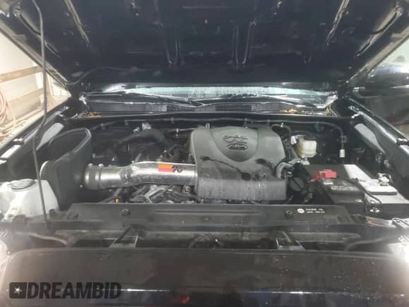 2019 Toyota Tacoma TRD Off Road z VIN 3TMCZ5AN3KM275601, wystawiony jako Copart lot #89717775 z przebiegiem 28 854 mil mil oraz Szkoda całkowita • Salvage title. Historia ofert i sprzedaży dostępna na DreamBid. Obrazek 11.