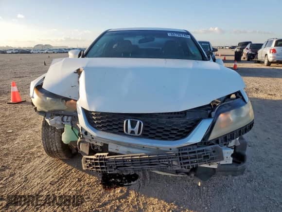 2015 Honda Accord LX-S с VIN 1HGCT1B33FA006087, выставлен на аукционе Copart как лот 65796745 с пробегом 145 313 миль миль и Списание • Salvage title. История ставок и продаж доступна на DreamBid. Изображение 5.