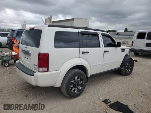 2007 Dodge Nitro SLT with VIN 1D8GU58K97W657068, listed as a Copart auction lot 66810925 with 191,588 mi miles and Salvage title. Bid and sale history available at DreamBid. Image 3.