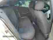 2015 Chevrolet Malibu LS z VIN 1G11B5SL6FF270335, wystawiony jako Copart lot #66310365 z przebiegiem 183 027 mil mil oraz Szkoda całkowita • Salvage title. Historia ofert i sprzedaży dostępna na DreamBid. Obrazek 10.