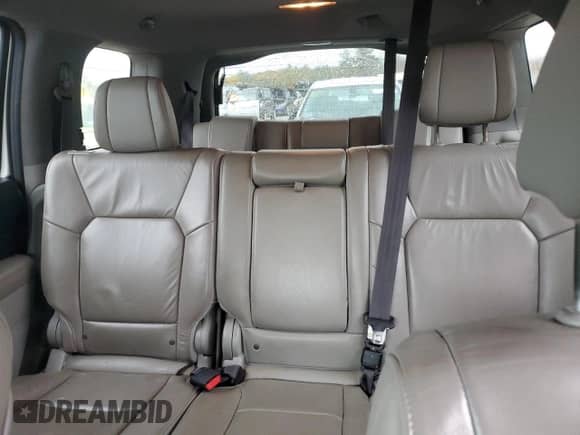 2014 Honda Pilot EX-L z VIN 5FNYF4H56EB056395, wystawiony jako Copart lot #87113095 z przebiegiem 175 241 mil mil oraz Czysty tytuł • Clean title. Historia ofert i sprzedaży dostępna na DreamBid. Obrazek 10.