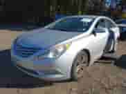 2013 Hyundai Sonata GLS z VIN 5NPEB4ACXDH725369, wystawiony jako IAAI lot #43543708 z przebiegiem 142 680 mil mil oraz . Historia ofert i sprzedaży dostępna na DreamBid. Obrazek 6.