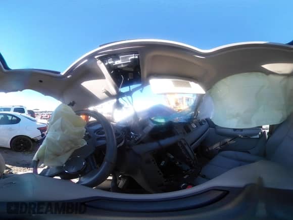 2007 Chevrolet Tahoe LS with VIN 1GNFK13017J151897, listed as a IAAI auction lot 40692997 with Not provided miles and . Bid and sale history available at DreamBid. Image 18.