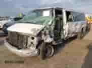 2000 Chevrolet Express z VIN 1GAHG39R3Y1163418, wystawiony jako IAAI lot #41864583 z przebiegiem 137 770 mil mil oraz . Historia ofert i sprzedaży dostępna na DreamBid. Obrazek 2.