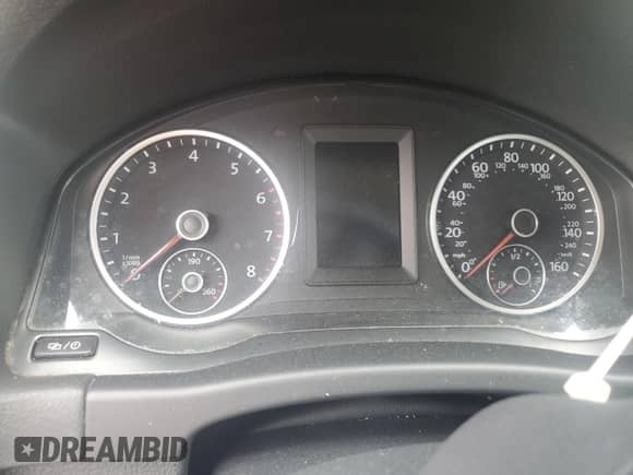 2015 Volkswagen Tiguan SEL with VIN WVGBV7AX8FW585409, listed as a Copart auction lot 64014205 with Not provided miles and Clean title. Bid and sale history available at DreamBid. Image 9.