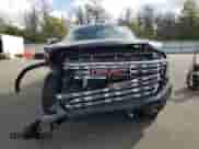2023 GMC Sierra 1500 Denali z VIN 3GTUUGED2PG233216, wystawiony jako Copart lot #84449105 z przebiegiem 17 876 mil mil oraz Szkoda całkowita • Salvage title. Historia ofert i sprzedaży dostępna na DreamBid. Obrazek 5.