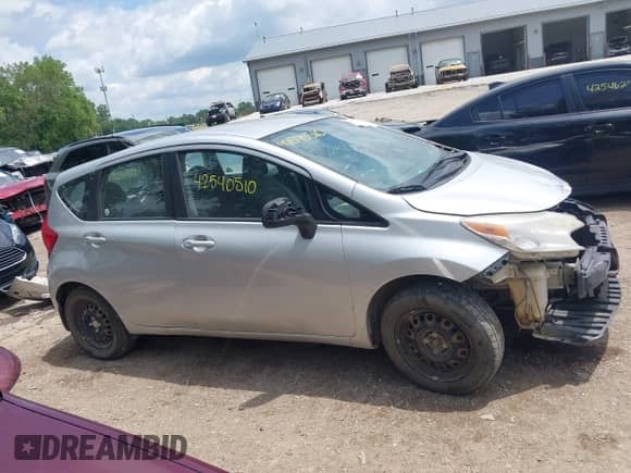 2015 Nissan Note SV z VIN 3N1CE2CP9FL405503, wystawiony jako IAAI lot #42540510 z przebiegiem 185 585 mil mil oraz . Historia ofert i sprzedaży dostępna na DreamBid. Obrazek 14.