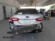 2020 Toyota Camry Hybrid XLE z VIN 4T1F31AK1LU533605, wystawiony jako IAAI lot #42790450 z przebiegiem 98 102 mil mil oraz . Historia ofert i sprzedaży dostępna na DreamBid. Obrazek 17.