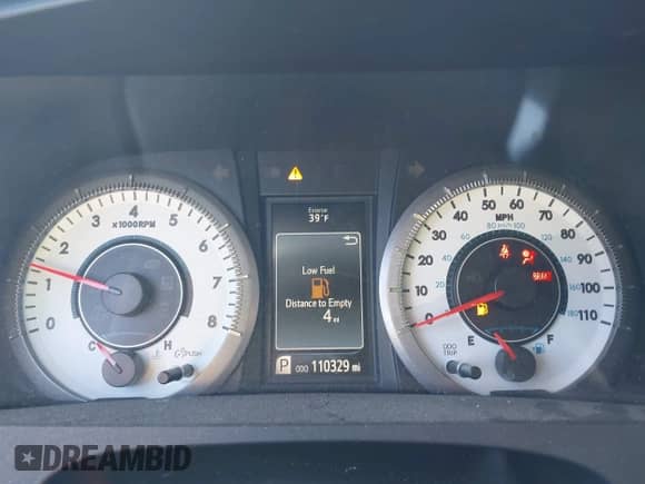2015 Toyota Sienna SE with VIN 5TDXK3DC4FS658148, listed as a IAAI auction lot 41601341 with 110,329 mi miles and . Bid and sale history available at DreamBid. Image 7.