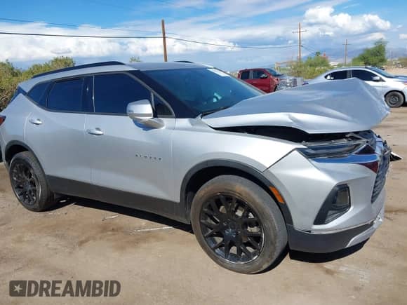 2019 Chevrolet Blazer with VIN 3GNKBBRA8KS700989, listed as a IAAI auction lot 43090776 with 107,288 mi miles and . Bid and sale history available at DreamBid. Image 13.