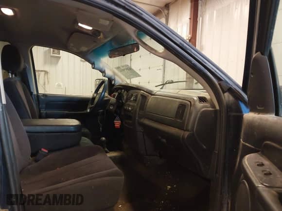 2004 Dodge 2500 SLT with VIN 3D7KU28C44G133973, listed as a IAAI auction lot 42045016 with 325,647 mi miles and . Bid and sale history available at DreamBid. Image 5.