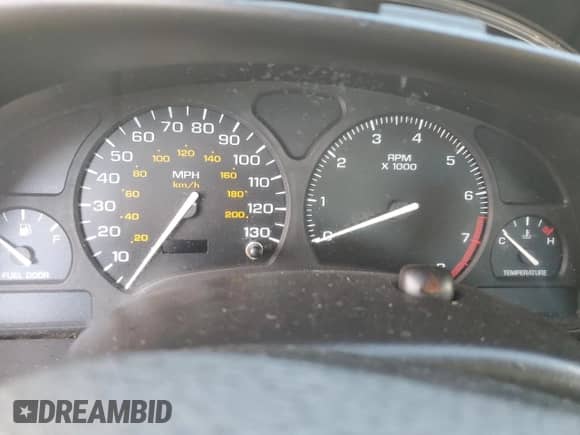 2000 Saturn SL with VIN 1G8ZJ5273YZ173525, listed as a Copart auction lot 81502454 with Not provided miles and Salvage title. Bid and sale history available at DreamBid. Image 9.