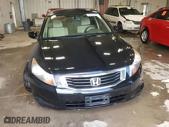 2010 Honda Accord LX-P z VIN 1HGCP2F4XAA075638, wystawiony jako Copart lot #82460965 z przebiegiem 116 963 mil mil oraz Czysty tytuł • Clean title. Historia ofert i sprzedaży dostępna na DreamBid. Obrazek 13.