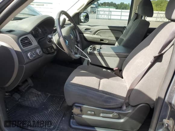 2008 Chevrolet Tahoe 3LT с VIN 1GNFK13018J213980, выставлен на аукционе Copart как лот 69756415 с пробегом 103 111 миль миль и Чистый • Clean title. История ставок и продаж доступна на DreamBid. Изображение 7.