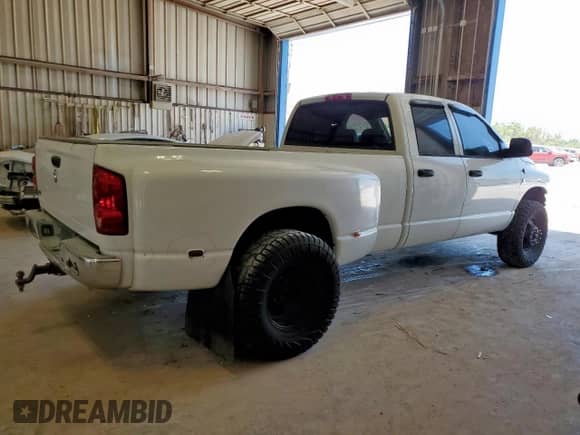 2008 Dodge 3500 SLT with VIN 3D7ML48A18G208365, listed as a Copart auction lot 65464585 with 212,560 mi miles and Salvage title. Bid and sale history available at DreamBid. Image 3.