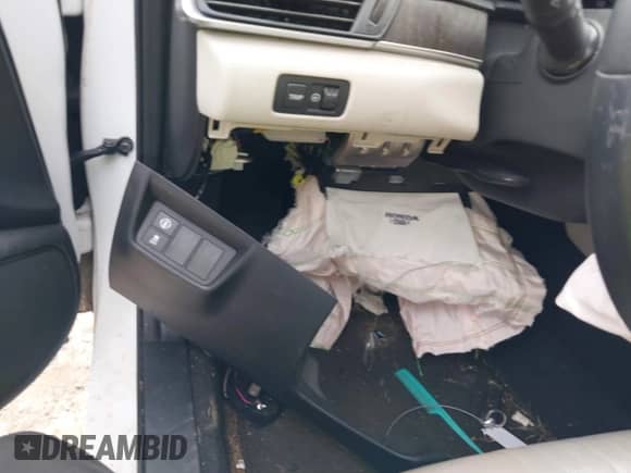 2019 Honda Accord EX-L with VIN 1HGCV2F58KA027457, listed as a IAAI auction lot 39485185 with 47,605 mi miles and . Bid and sale history available at DreamBid. Image 21.