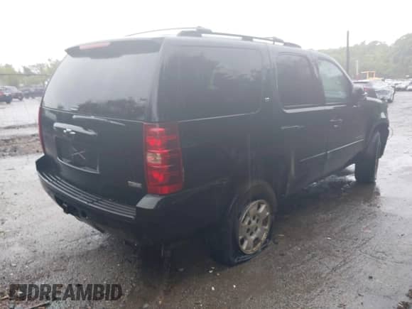 2008 Chevrolet Tahoe 3LT с VIN 1GNFK13088R157201, выставлен на аукционе IAAI как лот 42328632 с пробегом 217 173 миль миль и . История ставок и продаж доступна на DreamBid. Изображение 4.