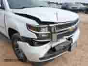 2019 Chevrolet Suburban LT z VIN 1GNSKHKC2KR346906, wystawiony jako IAAI lot #43413672 z przebiegiem 132 165 mil mil oraz . Historia ofert i sprzedaży dostępna na DreamBid. Obrazek 17.