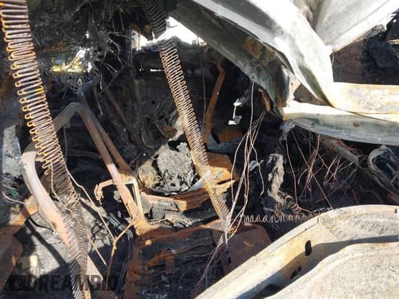 2000 Chevrolet Blazer LT with VIN 1GNCS13WXY2231878, listed as a IAAI auction lot 41212161 with Not provided miles and . Bid and sale history available at DreamBid. Image 5.