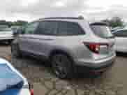 2022 Honda Pilot Sport с VIN 5FNYF6H35NB071271, выставлен на аукционе Copart как лот 65755135 с пробегом Не указан миль и Списание • Salvage title. История ставок и продаж доступна на DreamBid. Изображение 2.