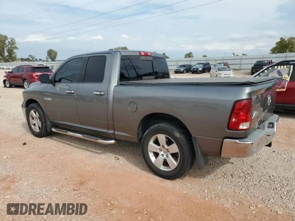 2010 Dodge 1500 SLT z VIN 1D7RB1GP3AS127511, wystawiony jako Copart lot #82765715 z przebiegiem 245 124 mil mil oraz Czysty tytuł • Clean title. Historia ofert i sprzedaży dostępna na DreamBid. Obrazek 2.