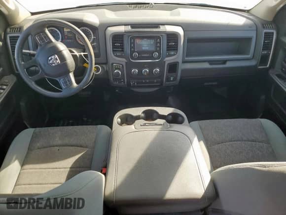 2019 Ram 1500 Tradesman z VIN 1C6RR7ST4KS645164, wystawiony jako Copart lot #84464545 z przebiegiem 113 940 mil mil oraz Czysty tytuł • Clean title. Historia ofert i sprzedaży dostępna na DreamBid. Obrazek 8.