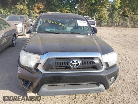 2012 Toyota Tacoma PreRunner z VIN 3TMJU4GN9CM135447, wystawiony jako IAAI lot #43266600 z przebiegiem 144 674 mil mil oraz . Historia ofert i sprzedaży dostępna na DreamBid. Obrazek 19.
