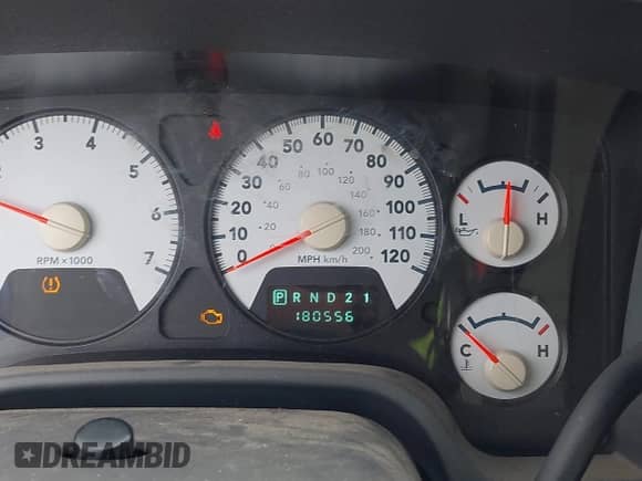 2008 Dodge 1500 ST z VIN 1D7HA18N08J167718, wystawiony jako IAAI lot #42449649 z przebiegiem 180 556 mil mil oraz . Historia ofert i sprzedaży dostępna na DreamBid. Obrazek 15.