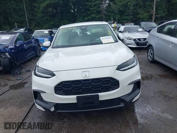 2025 Honda HR-V LX z VIN 3CZRZ2H33SM771294, wystawiony jako IAAI lot #42701658 z przebiegiem 13 288 mil mil oraz . Historia ofert i sprzedaży dostępna na DreamBid. Obrazek 12.