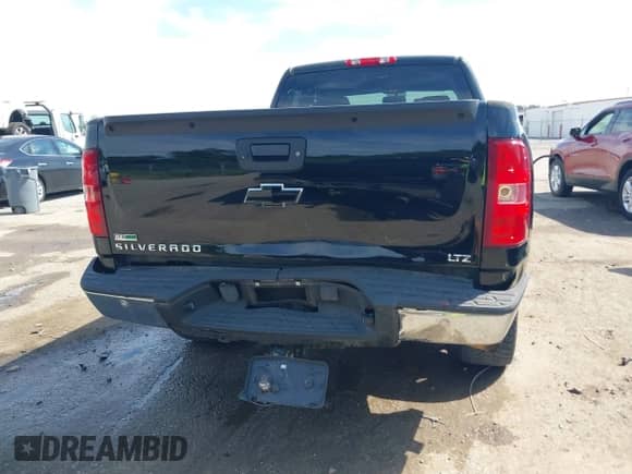 2011 Chevrolet Silverado 1500 LTZ with VIN 1GCRCTE06BZ327185, listed as a IAAI auction lot 43294145 with 90,576 mi miles and . Bid and sale history available at DreamBid. Image 16.