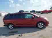 2017 Toyota Sienna LE with VIN 5TDKZ3DC7HS845991, listed as a IAAI auction lot 43340040 with 128,025 mi miles and . Bid and sale history available at DreamBid. Image 14.