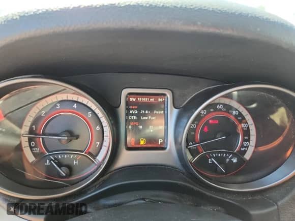 2018 Dodge Journey Crossroad with VIN 3C4PDDGG4JT387993, listed as a Copart auction lot 82166675 with 151,631 mi miles and Salvage title. Bid and sale history available at DreamBid. Image 9.