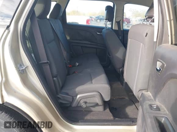 2010 Dodge Journey SE z VIN 3D4PG4FB9AT224823, wystawiony jako IAAI lot #42864957 z przebiegiem 106 278 mil mil oraz . Historia ofert i sprzedaży dostępna na DreamBid. Obrazek 8.