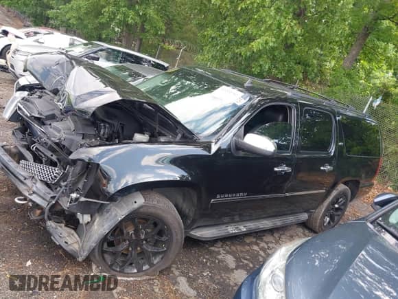 2013 Chevrolet Suburban LTZ с VIN 1GNSKKE71DR250280, выставлен на аукционе IAAI как лот 42212782 с пробегом 185 210 миль миль и . История ставок и продаж доступна на DreamBid. Изображение 14.