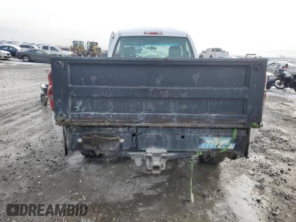 2007 Chevrolet Silverado 2500HD Work Truck z VIN 1GCHC24UX7E156370, wystawiony jako Copart lot #87524185 z przebiegiem Nie podano mil oraz Szkoda całkowita • Salvage title. Historia ofert i sprzedaży dostępna na DreamBid. Obrazek 6.